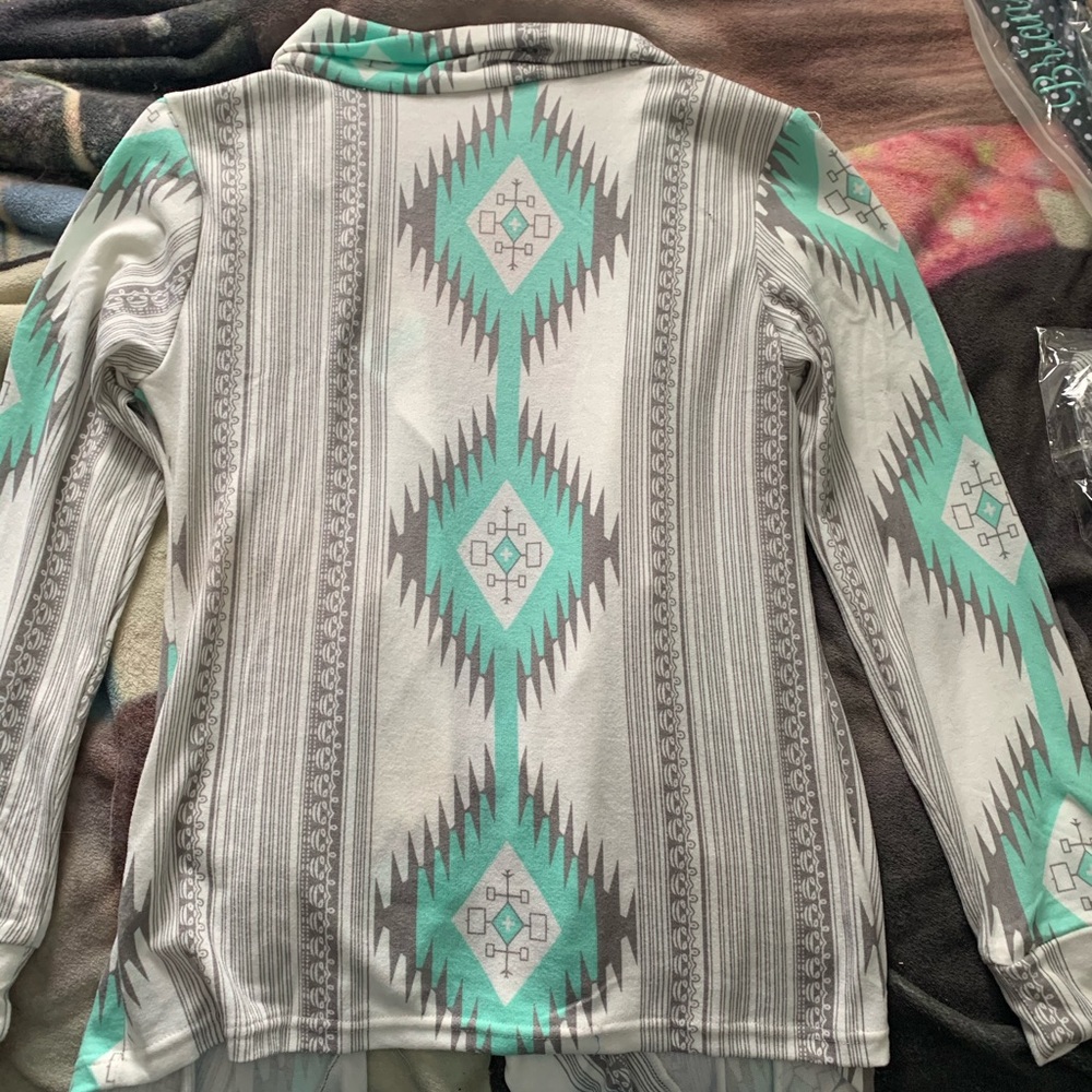 Aztec Cardigans - Picture 2 of 3